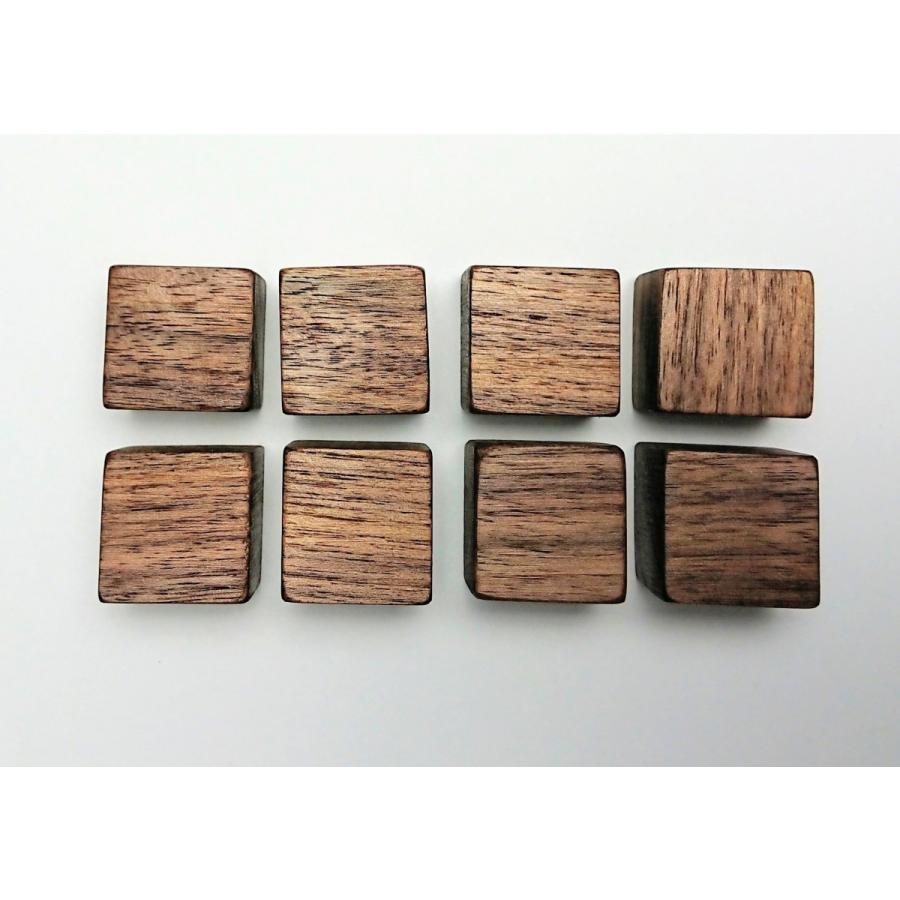 インシュレーター 木製 キューブ形 8個1組 スピーカー 無垢材