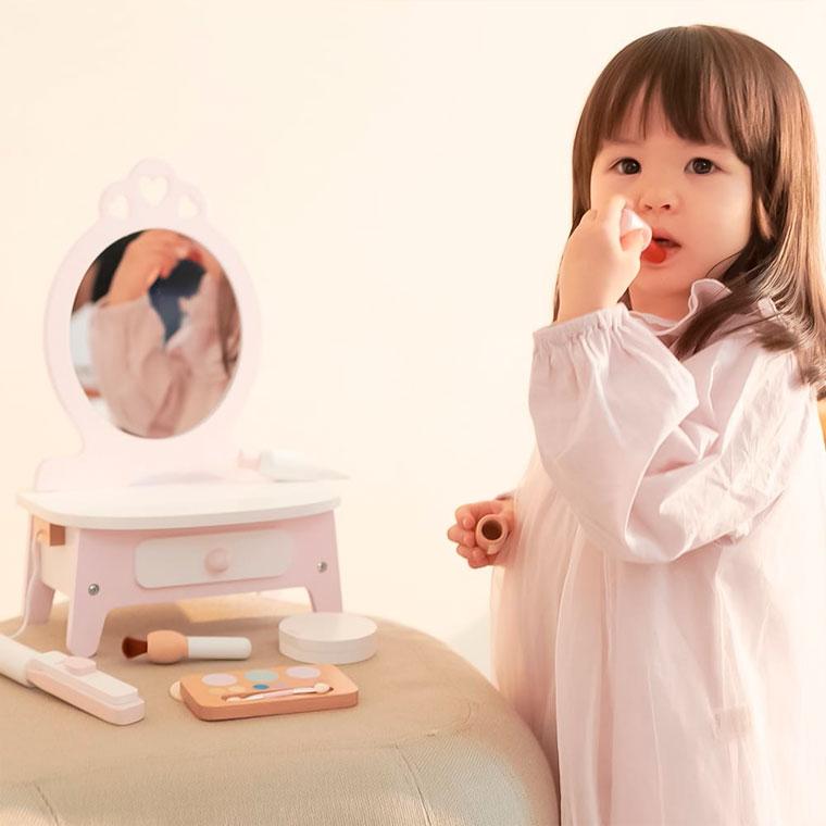 木のおもちゃ ClassicWORLD クラシックワールド ピンクドレッサー 3歳