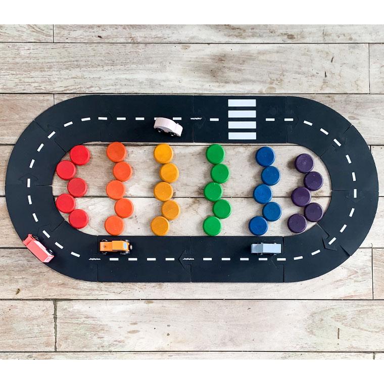 オランダ waytoplay ウェイトゥプレイ エキスプレスウェイ 16pcs 3歳 車 ゴム製道路 インドア アウトドア 外遊び 水遊び 砂遊び お風呂遊び 子供の画像