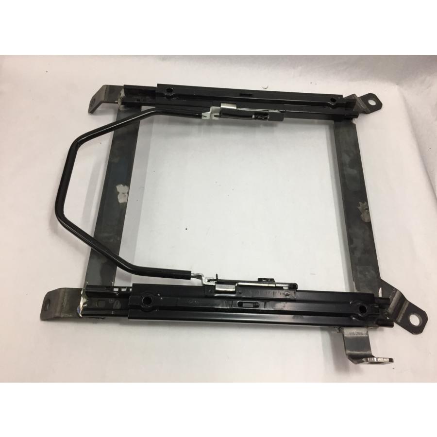 ハイラックスピックアップ（RZN174 RZN152 LN172用）左右セット レカロ