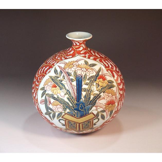 古伊万里様式染錦金彩唐草割花籠図花瓶｜有田焼 陶芸作家 藤井錦彩作 