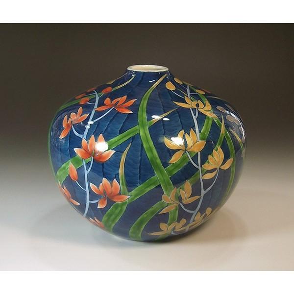有田焼　藤井錦彩　伝統工芸作家　染錦花絵　花瓶　花入り 有田焼 陶芸家 藤井錦彩作】有田焼美術品 染錦プラチナ彩鉄線