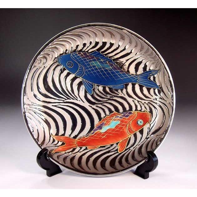 プラチナ彩流水鯉絵飾り皿｜有田焼 陶芸作家 藤井錦彩作 : 有田焼 藤井