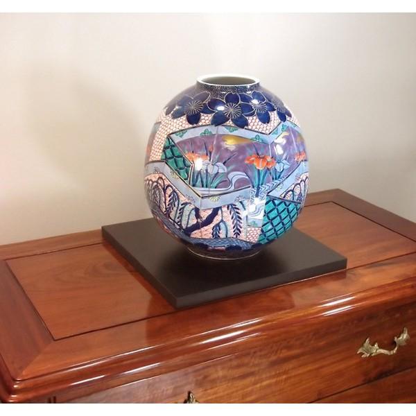 有田焼 染錦金彩元禄屏風絵花瓶｜陶芸作家 藤井錦彩 作 : 有田焼 藤井