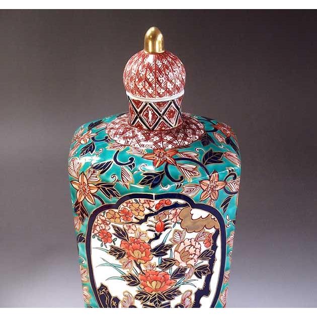 古伊万里様式金欄手花篭図飾り六角壺｜有田焼 陶芸作家 藤井錦彩作
