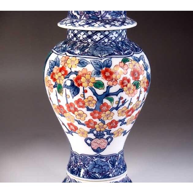 古伊万里様式牡丹唐草割花篭絵飾り沈香壺｜有田焼 陶芸作家 藤井錦彩作 