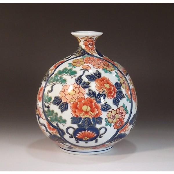 有田焼 古伊万里様式金彩花籠図花瓶｜陶芸作家 藤井錦彩 作