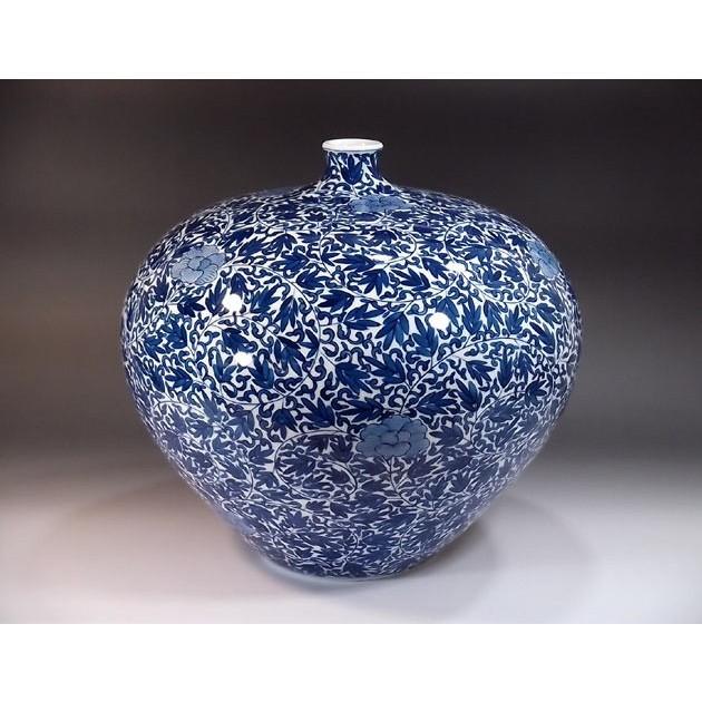 有田焼 染付牡丹唐草文様花瓶｜陶芸作家 藤井錦彩 作 : 有田焼 藤井錦