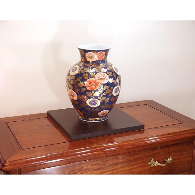 金欄手様式菊牡丹絵花瓶｜有田焼 陶芸作家 藤井錦彩作 : 有田焼 藤井錦