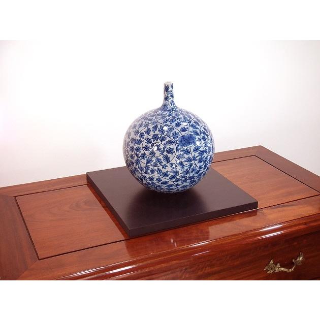 染付金彩唐草牡丹絵花瓶｜有田焼 陶芸作家 藤井錦彩作 : 有田焼 藤井錦