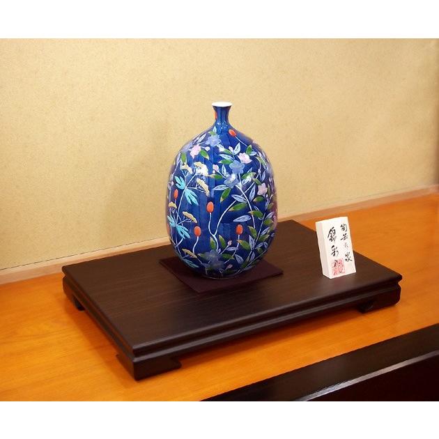 色鍋島、壺 色鍋島様式花散らし文様飾り壺｜有田焼 陶芸作家 藤井錦彩作 : 有田焼