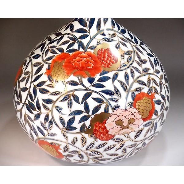 有田焼 古伊万里様式金彩唐草石榴牡丹絵鶴首花瓶｜陶芸作家 藤井錦彩