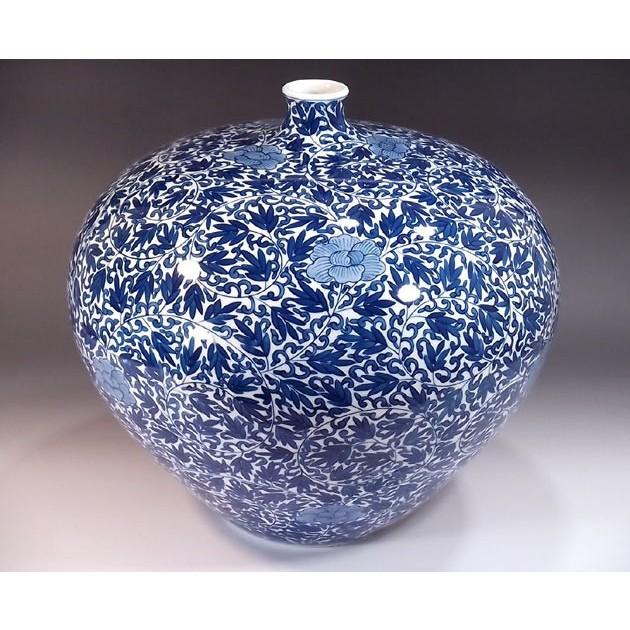 有田焼 染付牡丹唐草文様花瓶｜陶芸作家 藤井錦彩 作 : 有田焼 藤井錦