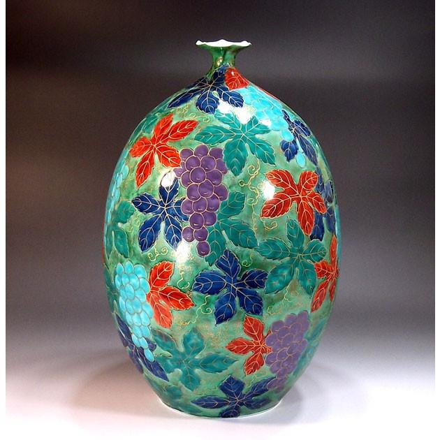 金彩葡萄絵花瓶 有田焼 陶芸作家 花瓶 花器 藤井錦彩作 有田焼陶器花瓶 美術工芸品 壷を即日配送 法人ギフトから陶器の贈答品 記念品などの贈り物を送料無料でお届け 熨斗や名入れも承ります 有田焼の窯元藤井錦彩窯 P138 金彩葡萄絵花瓶 P138 有田焼 有田焼 藤井錦彩窯