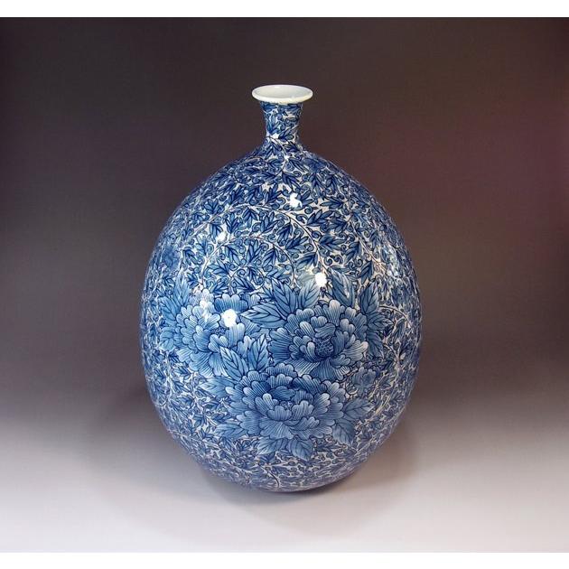 染付金彩唐草牡丹絵花瓶｜有田焼 陶芸作家 藤井錦彩作 : 有田焼 藤井錦