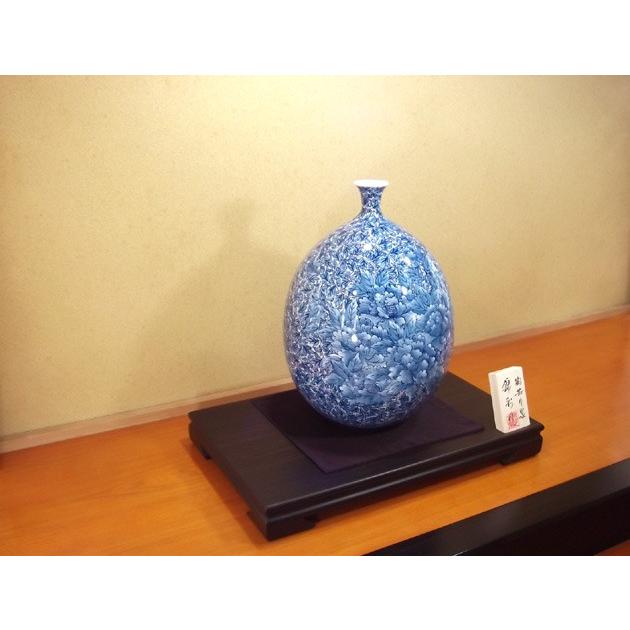 染付金彩唐草牡丹絵花瓶｜有田焼 陶芸作家 藤井錦彩作 : 有田焼 藤井錦