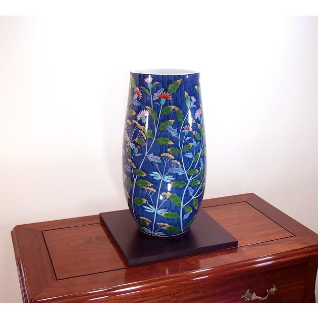 色鍋島様式薊絵花瓶｜有田焼 陶芸作家 藤井錦彩作 : 有田焼 藤井錦彩窯