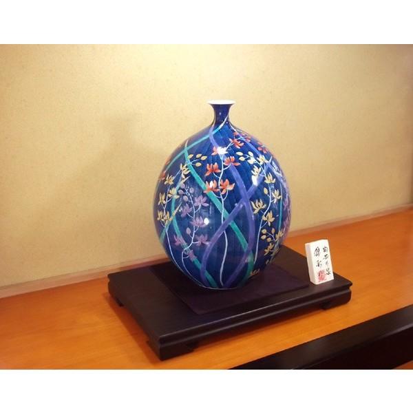 有田焼 色鍋島様式藤絵花瓶｜陶芸作家 藤井錦彩 作 : 有田焼 藤井錦彩