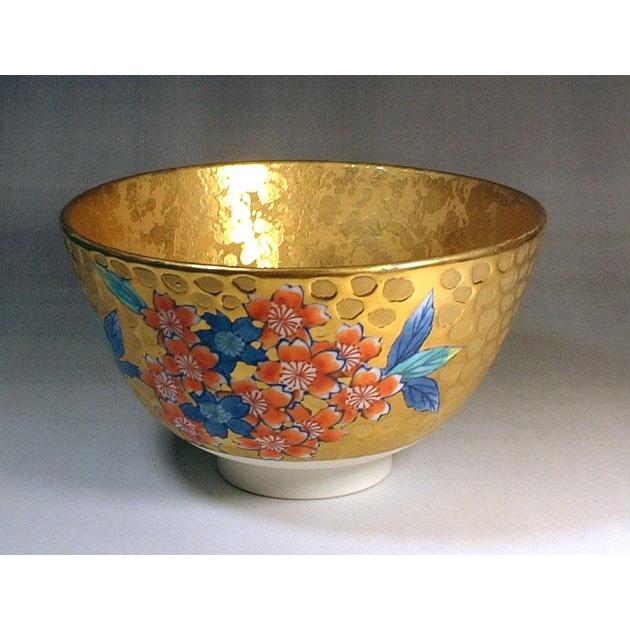 染錦黄金桜絵抹茶茶碗｜有田焼 陶芸作家 藤井錦彩作 : 有田焼 藤井錦彩