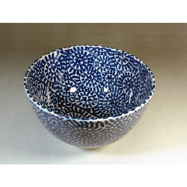 有田焼　そうた窯　染錦唐草つなぎ 茶碗　5客 有田焼 渕錆染付 総手描き 花唐草絵平飯碗 ～華一園シリーズ～【西山錦