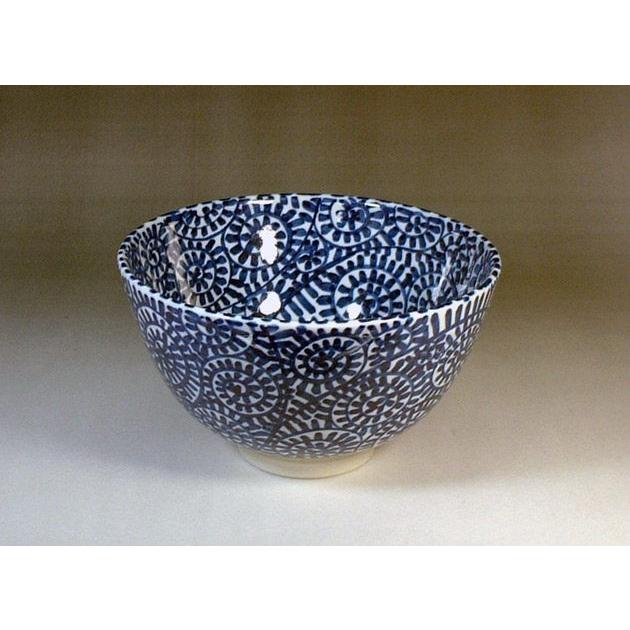 染付蛸唐草文様抹茶茶碗｜有田焼 陶芸作家 藤井錦彩作 : 有田焼 藤井錦