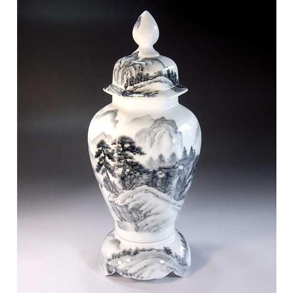 染付草花文瓶 伊万里 – MOA美術館 | MOA MUSEUM OF ART 有田焼 古伊万里