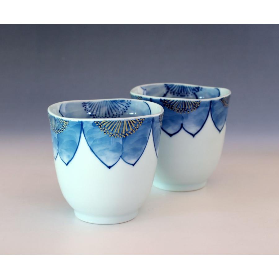 有田焼 陶芸家 藤井錦彩作 青白磁染付金彩桜文様波渕湯呑みペアセット