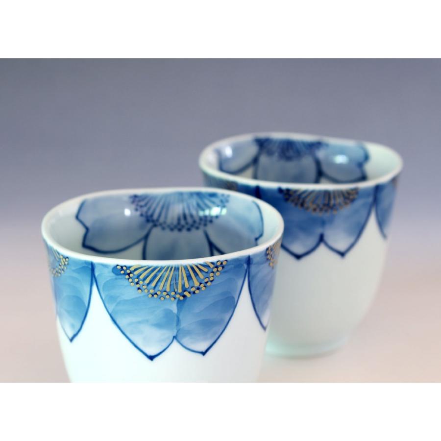 有田焼 陶芸家 藤井錦彩作 青白磁染付金彩桜文様波渕湯呑みペアセット