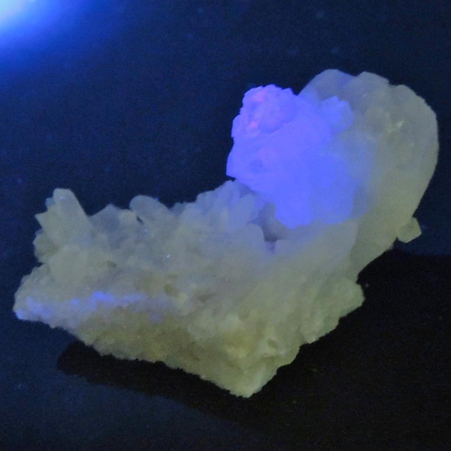 フローライト　浙江省産蛍石　原石　鉱物標本　美品　水晶　隕石　天然石　ゾーニング ゾーニングくっきりのフローライト 鉱物標本 原石 天然石 蛍石 - メルカリ