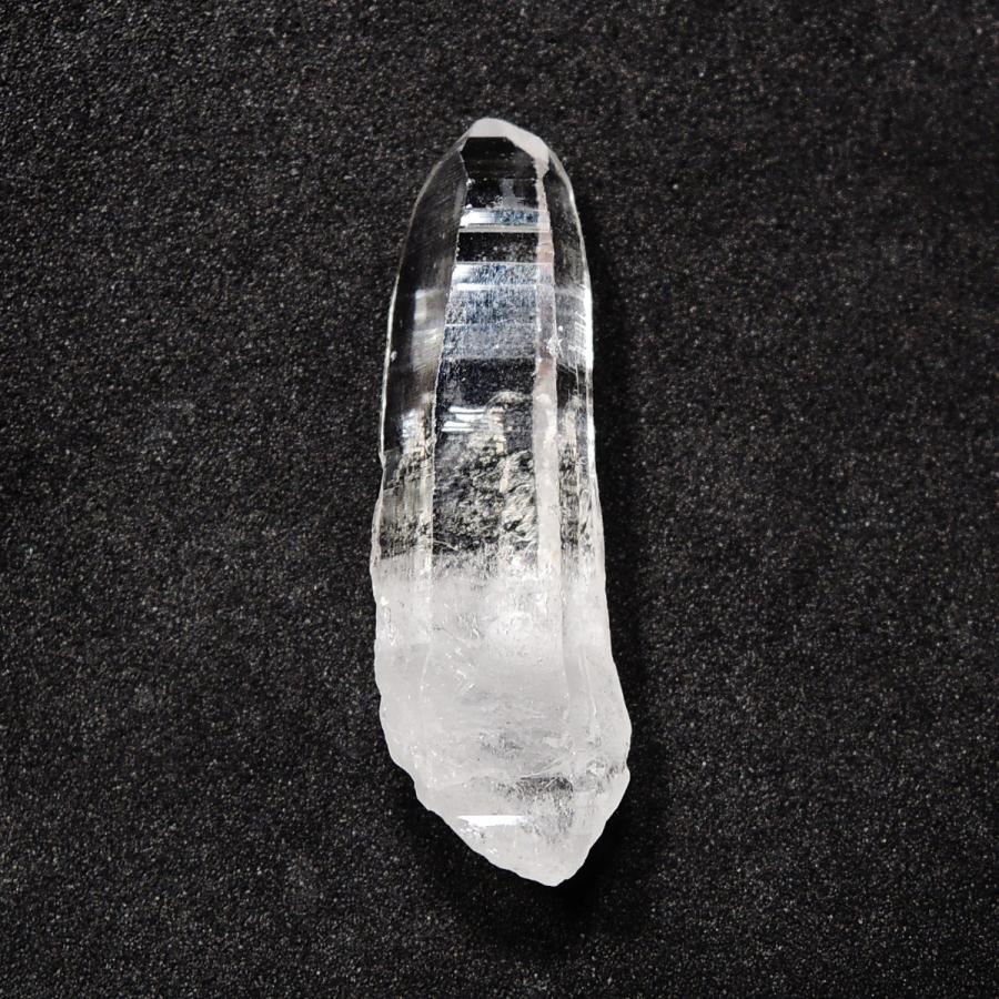 水晶 原石 クォーツ クォーツポイント パキスタン産 : 鉱物標本 天然石