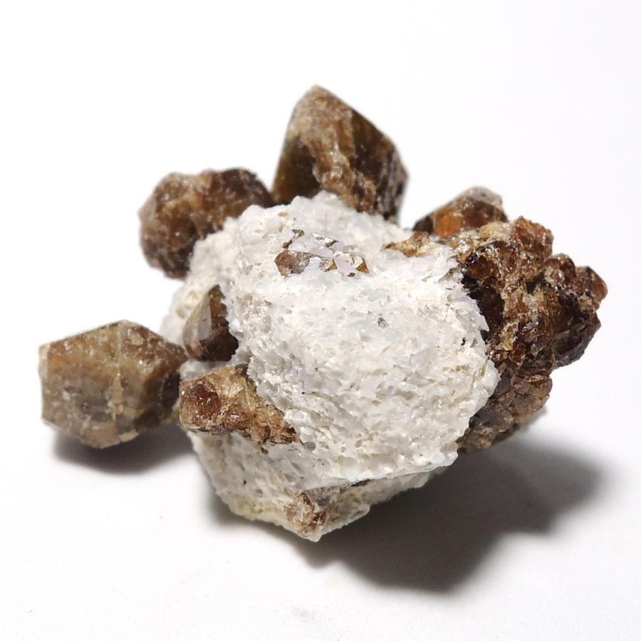 ベスビアナイト 秩父鉱山 アイドクレース 原石 ベスブ石 国産