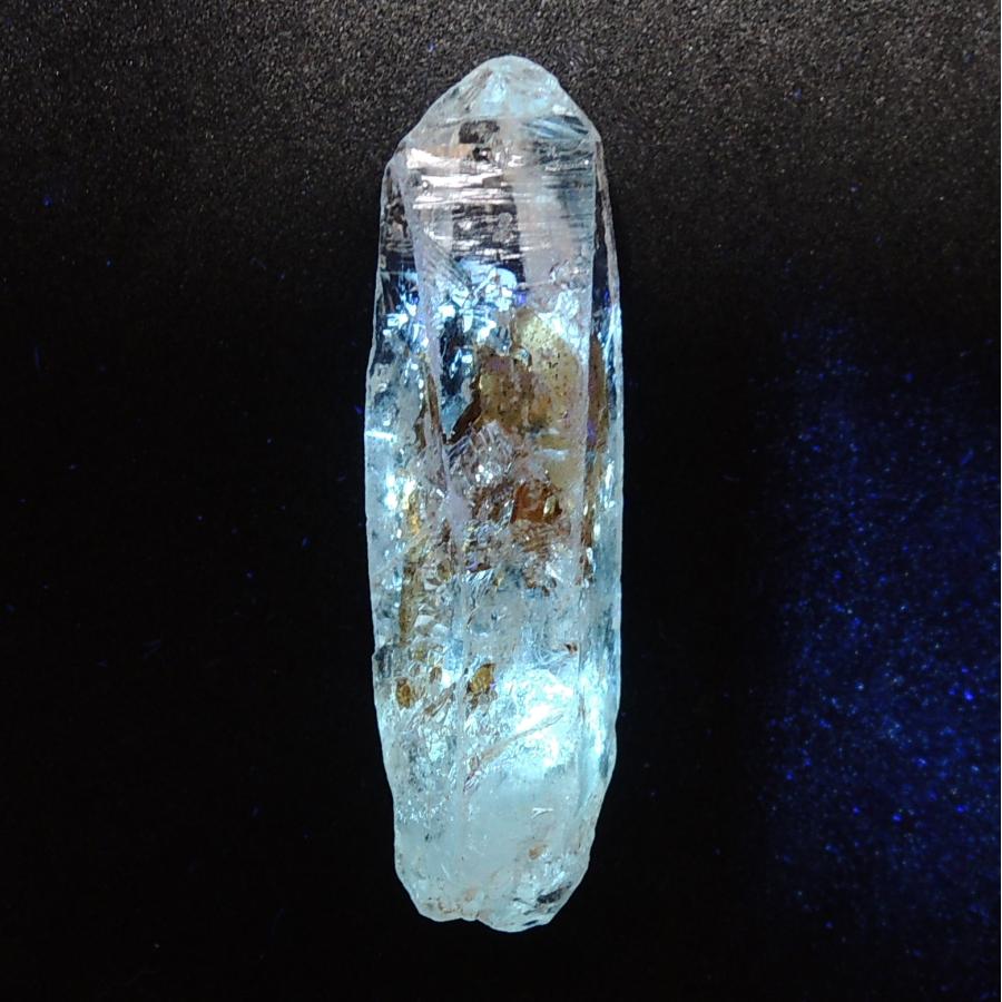 オイル入り水晶 原石 オイルインクォーツ マダガスカル産 蛍光鉱物  