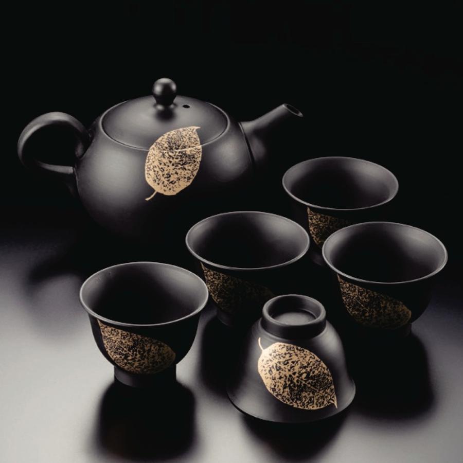 茶びつ、茶托、茶葉入、急須台、箸2膳