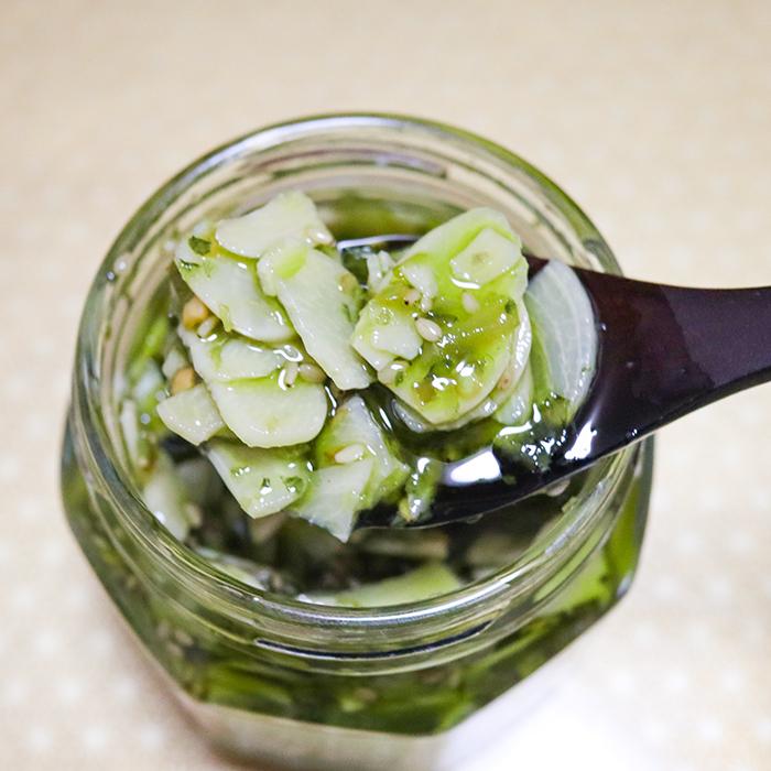 非常に高い品質 送料無料 食べるにんにく みどりのラー油 190g 5個セット 青唐辛子入り みどりのにんにくラー油 食べるラー油 ご飯のお供 食べる辣油 万能調味料 季折 Materialworldblog Com