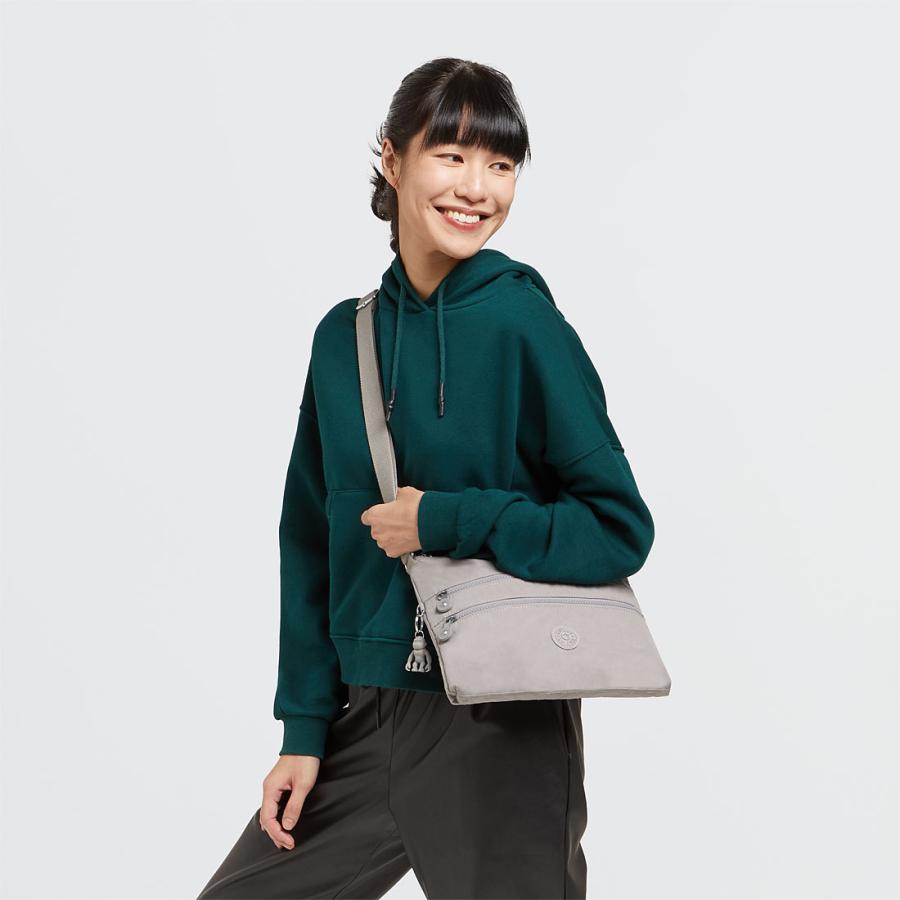 kipling（キプリング） 公式 ショルダーバッグ ALVAR(Grey Gris