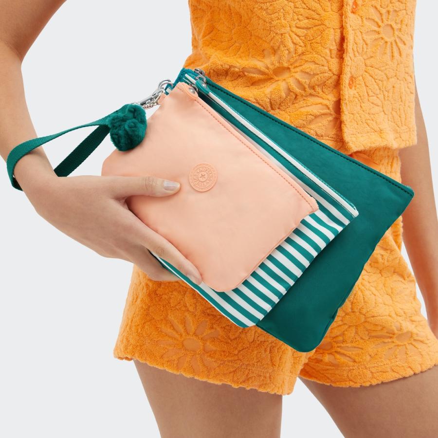 キプリング 公式 ポーチ IAKA L WRISTLET(Outspoken Green) イアカ エル リストレット(アウトスポークングリーン) KI42199NY 　期間限定価格 2026/9/27 まで | kipling | 05
