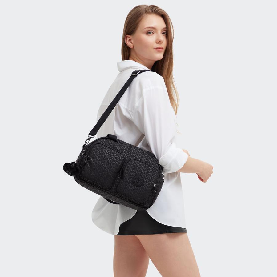 kipling（キプリング） 公式 ボストンバッグ COOL DEFEA(Signature Emb