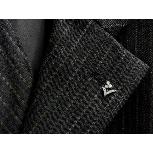 キョエちゃん　ロイヤルアッシャー ASSCHER ピンブローチ ロイヤルアッシャーダイヤモンド 小花のワンポイントピン