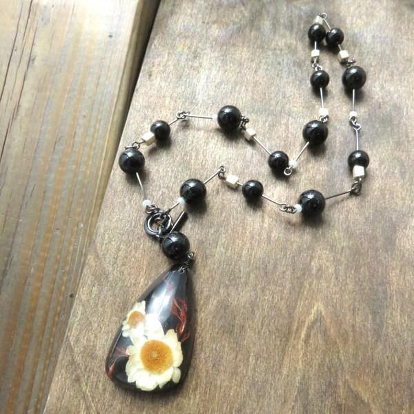 ネックレス ヴインテージ 大きめ 花 フラワー マーガレット ドロップ
