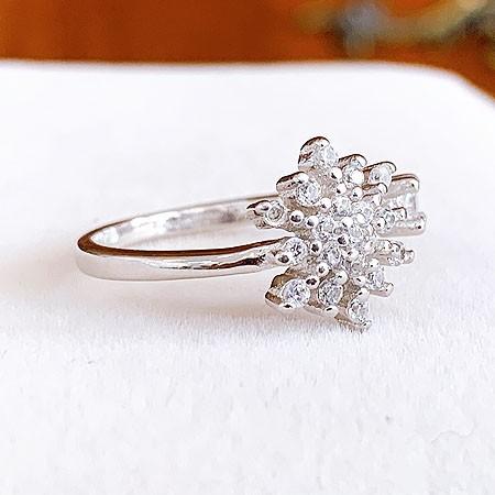 Terse S925リング 指輪 フォークリング サイズフリー レディース シルバー 雪の結晶 スノークリスタル 神秘的 輝き 煌き Slh7vbhrk8 レディースアクセサリー Gprdehler Com