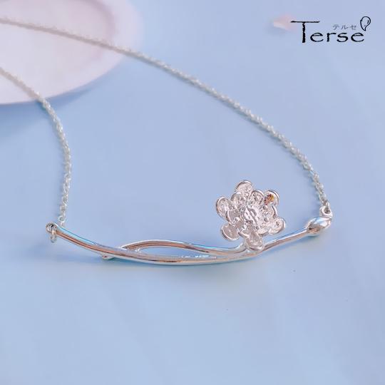 Terse 再入荷 蓮 モチーフ ペンダント 夏 サマー 花火 浴衣 着物 和風 七月 睡蓮ネックレス レディース フラワー ハスの花言葉は 清らかな心 神聖 Sn0137a キラキラピアス 通販 Yahoo ショッピング