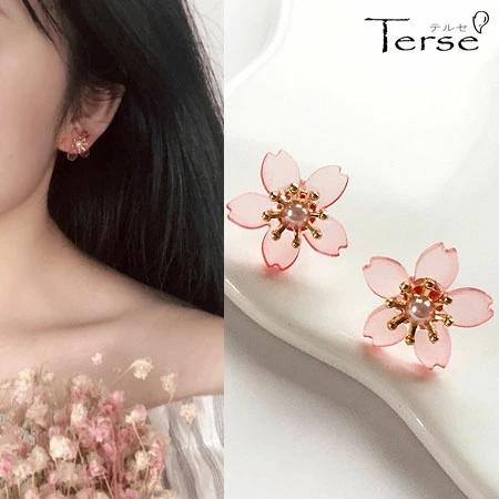 Terse【新作】ピンクの透明感が可愛い桜ピアス 1ペア レディース スタッドピアス さくら フラワー 花 クリア キュート 可愛い おしゃれ 華やか  春 3月誕生花 :sp0123a:キラキラピアス - 通販 - Yahoo!ショッピング