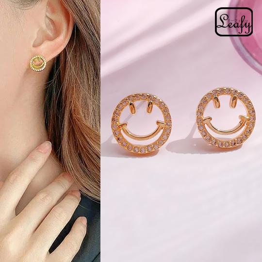 再入荷 明るい印象を与える スマイルピアス にこちゃん にっこりとほほ笑む表情が愛らしくてみているだけ幸せな気分になれそう 輝きの良い Sry キラキラピアス 通販 Yahoo ショッピング