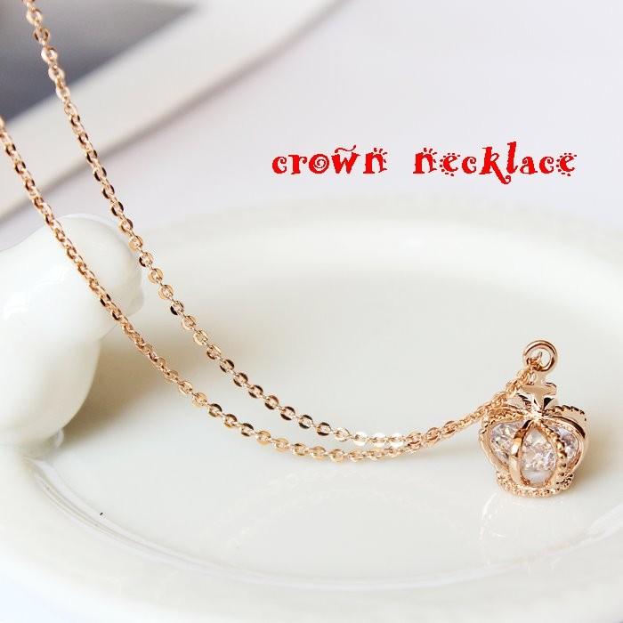 ネックレス 王冠 クラウン ティアラ 立体 大粒のCZダイヤモンド