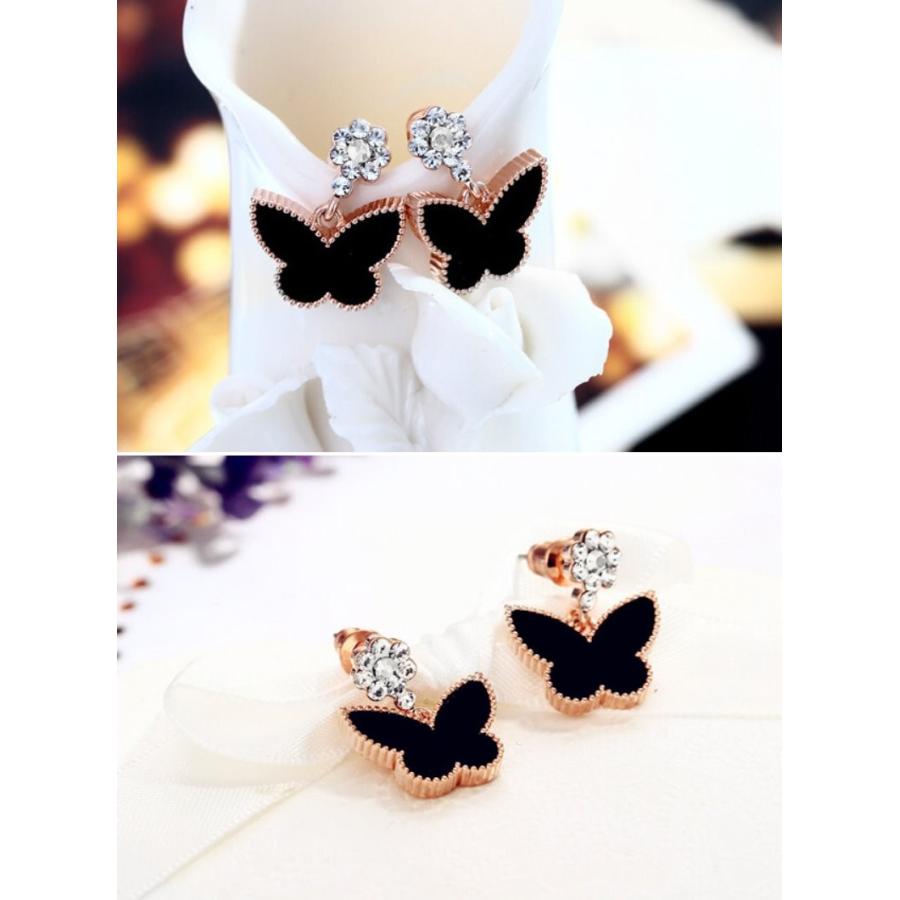 ピアス ビジュー 蝶々 バタフライ ブラック ホワイト ゴールド 黒 白