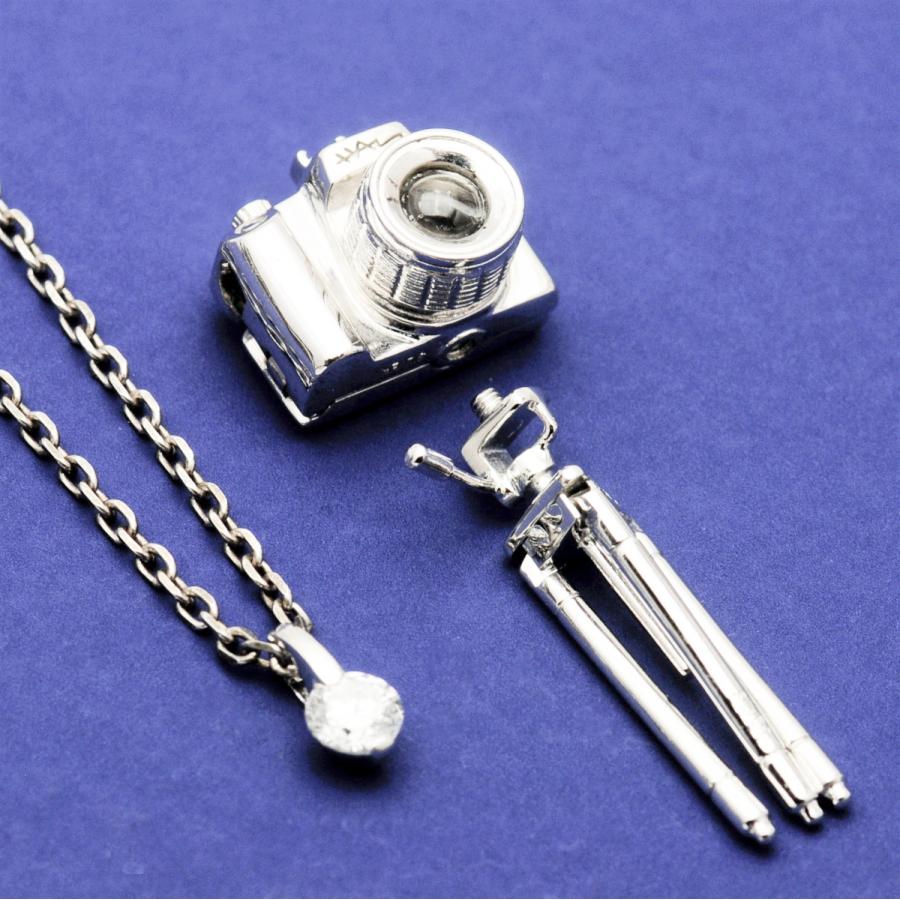 市川治之デザイン　カメラペンダント　三脚　キュービックジルコニアトップ付き　シルバーネックレス　おしゃれ　オブジェ　男性　女性 |  | 08