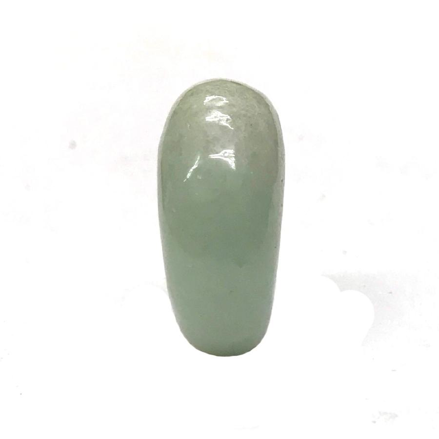 翡翠 勾玉 ペンダントトップ長さ約3cm 翡翠 (ヒスイ) 勾玉 (ペンダントトップ) 303 桐箱付き 天然石