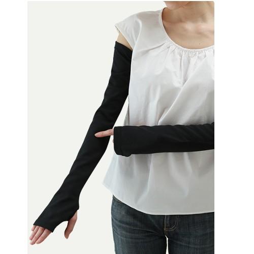 Maison Margiela ブラック フリンジ アームカバー MM6 Maison Margielaのアームカバーを使った人気ファッション