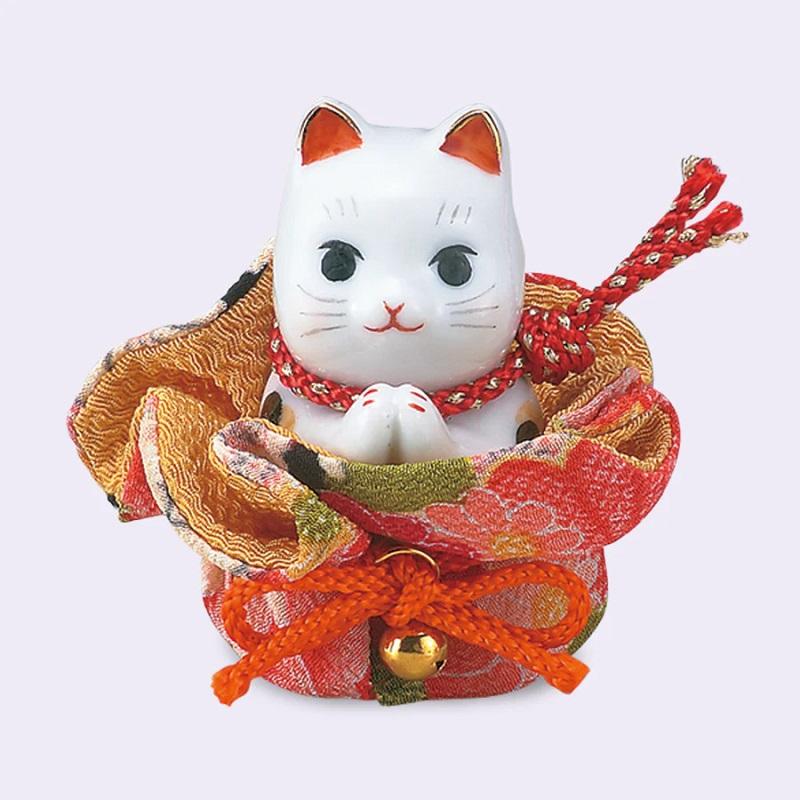 薬師窯 彩絵 招福大開運招き猫 (ちりめん 首輪.座布団付き) 置物 薬師窯 彩絵ふく福巾着おねがい猫 (小) 7289 : コスメ&メイク雑貨