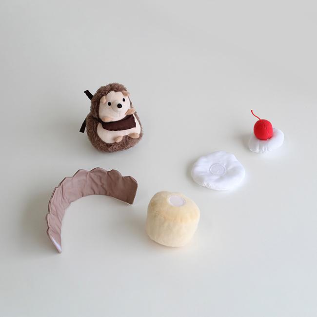 amanoppo あまのっぽ はりねずみくんとカップケーキ(絵本 ぬいぐるみ セット 出産祝い 女の子 男の子 ごっこ遊び) 即納 |  | 03